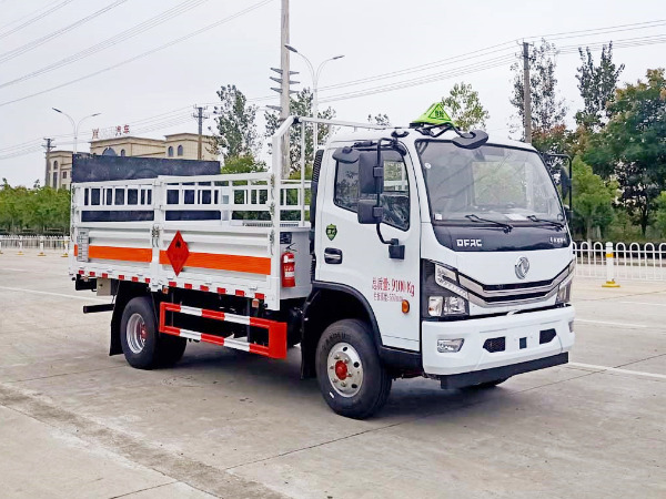 東風(fēng)多利卡5噸氣瓶運(yùn)輸車