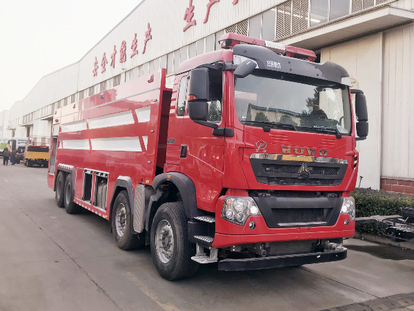 JDF5420GXFSG240/Z6型水罐消防車