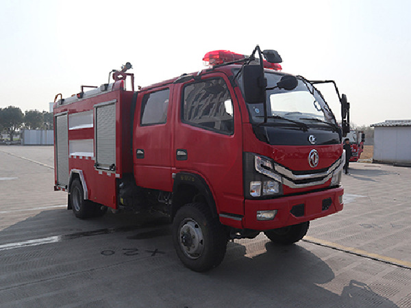 東風四驅(qū)消防車